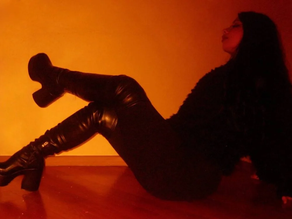 LunaWithAdrian Obrolan XXX Offline