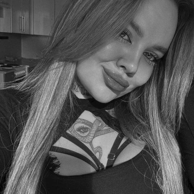 DashaNasha অফলাইন XXX চ্যাট