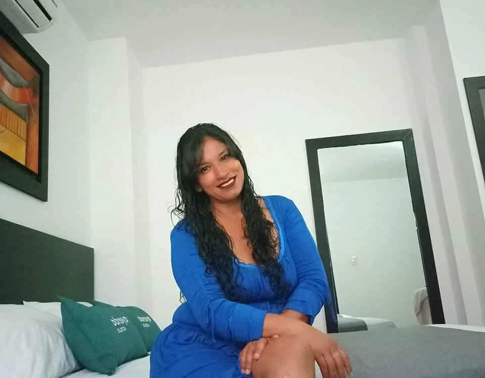 SARA_NAUGHTTY's Offline XXX Chat