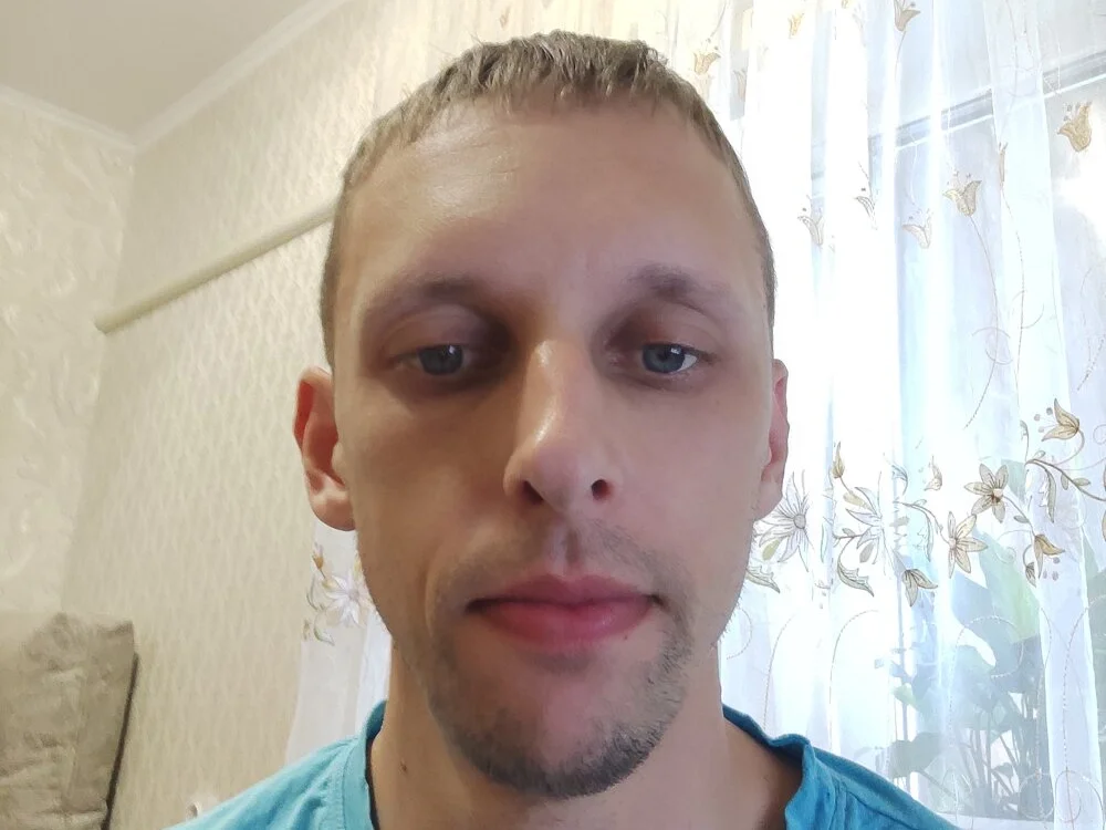 Yrikos1 – Offline XXX chat