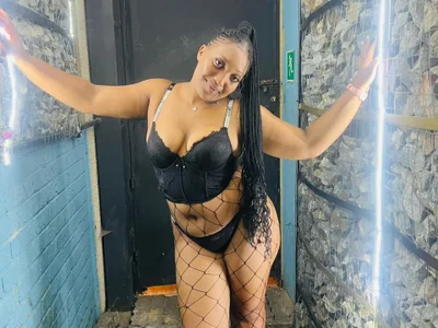 Curvy_Takatso profile