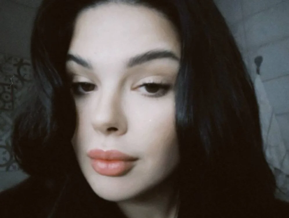 Black_Amber's Offline Chat Room