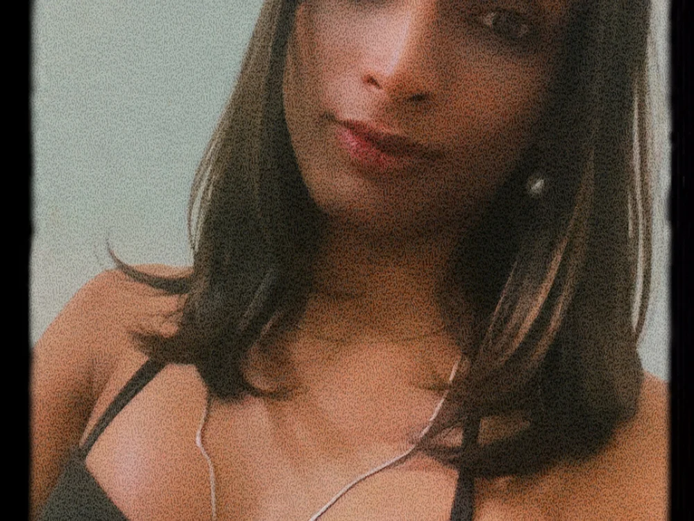 Offline XXX chat modela Alisha_Bebo_Jaan