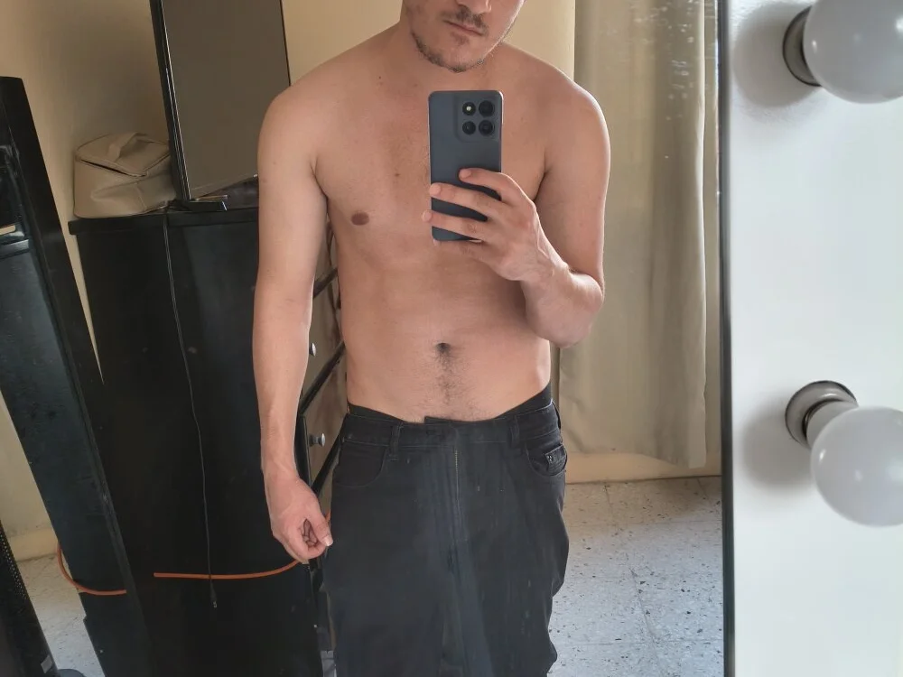 angelbzr Offline XXX-Chat