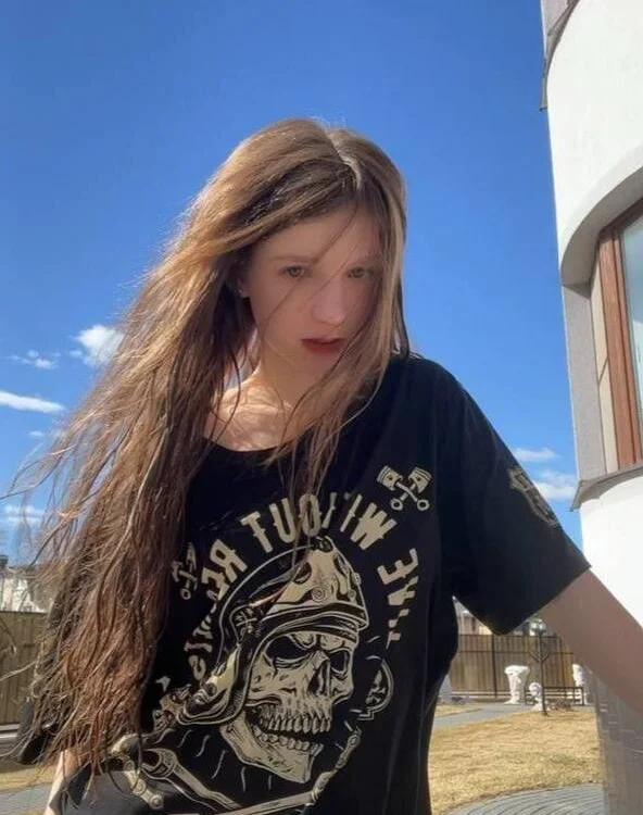 Kissme_Kira's Live XXX Chat