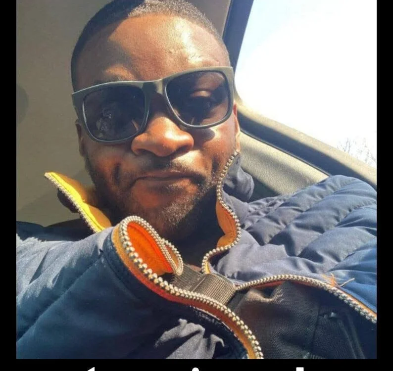 Chatroom XXX hors ligne de Status808