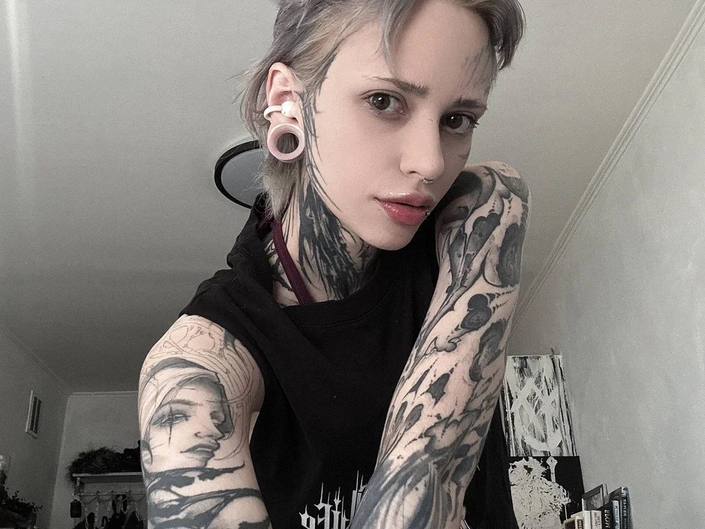 KizzieSherbert Offline XXX-chat
