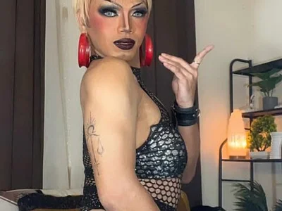 SmokingDomDiva profile