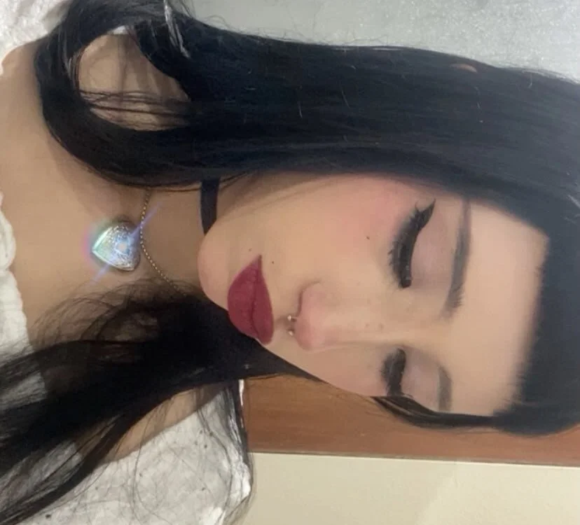 porcelan4's Offline XXX Chat