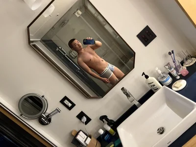 mara16 — live male cam