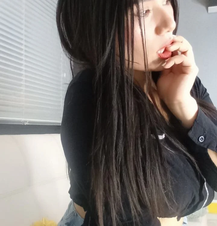 amber_morris' Offline Chat Room
