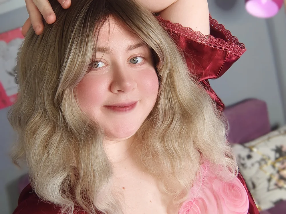 Chatroom XXX hors ligne de Goddess_Ellis