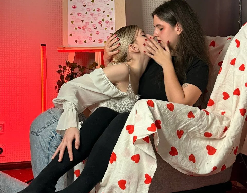 QuennaGales' Offline XXX Chat