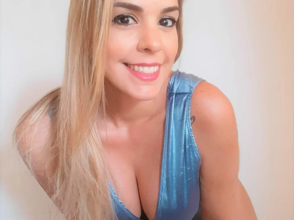 alessa_love's Offline XXX Chat