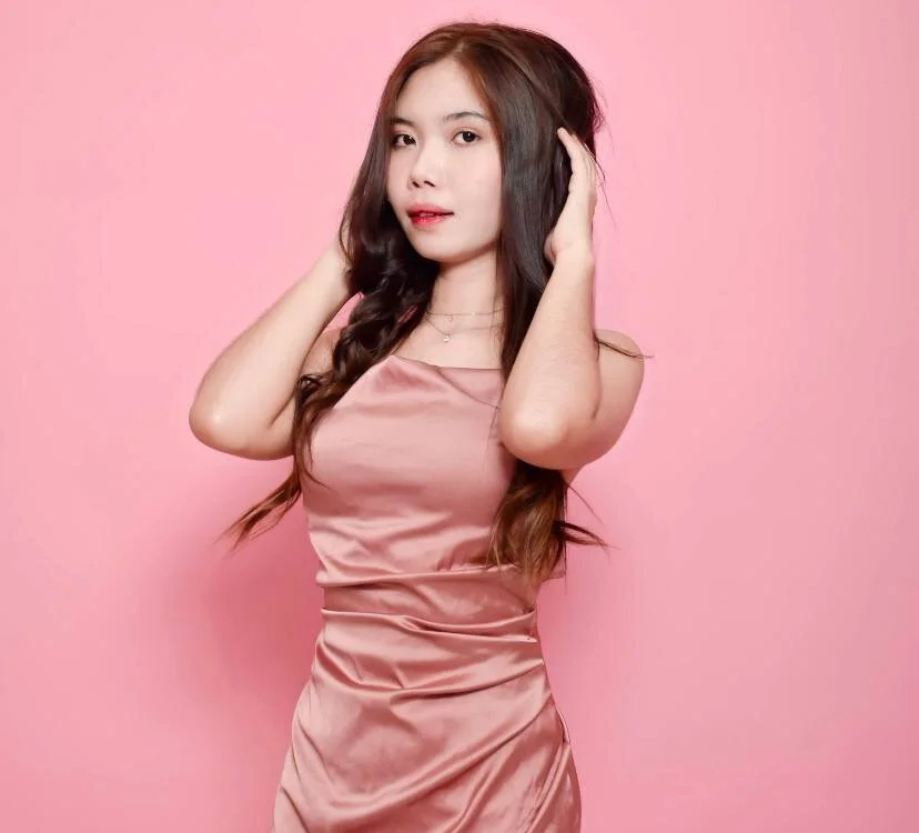 RegenaKhanponaphan's most recent online preview