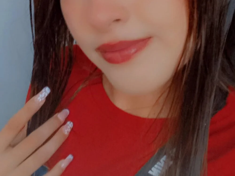 juliDY-'s Offline XXX Chat