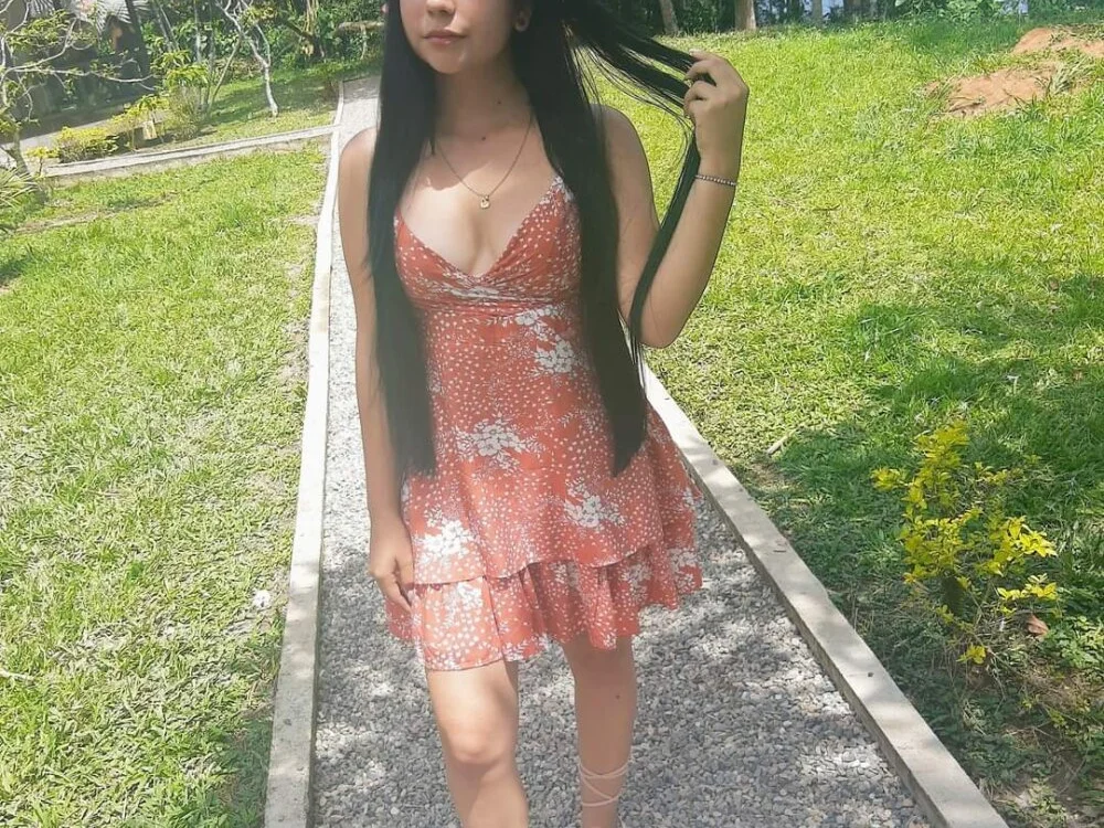 Linda_naomy: συνομιλία ΧΧΧ εκτός σύνδεσης