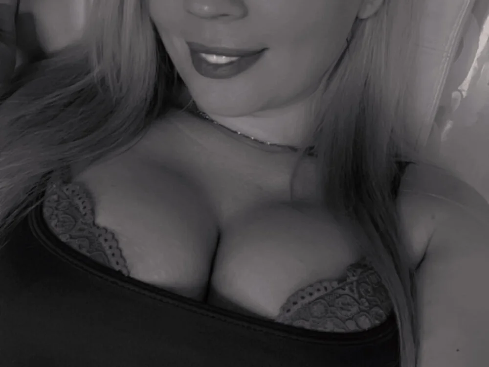 VeronicVortexxx 离线XXX聊天