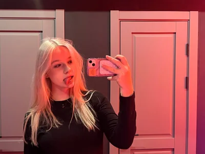 La_Michelle - Girl 