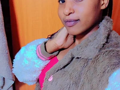 Ebonymarrie - Girl 