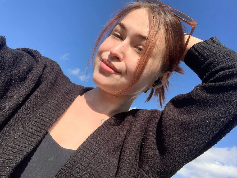 Sara_st0ne offline chatrum