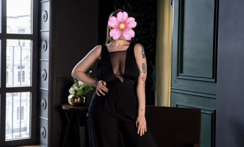 Amanda_tease's Offline Chat Room