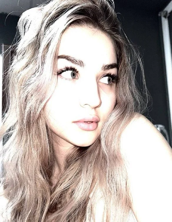 ห้องแชทออฟไลน์ของ hannah_aura