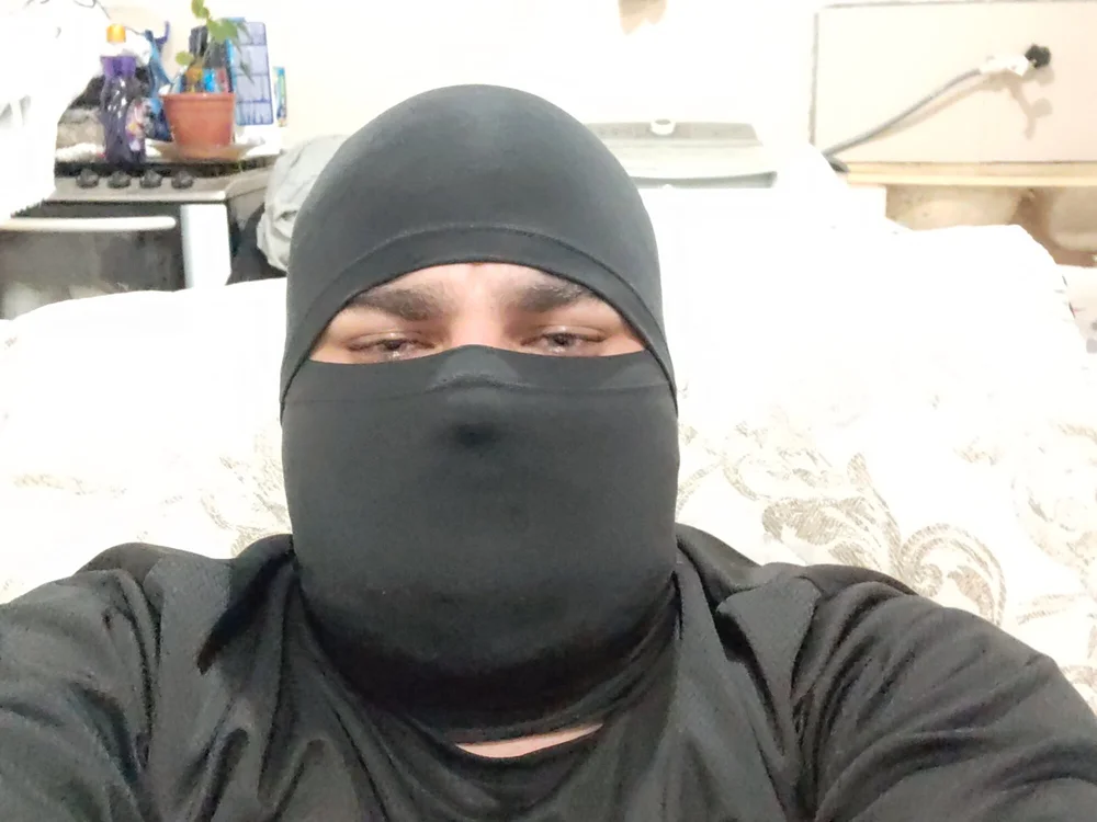 caruso01's Offline Chat Room