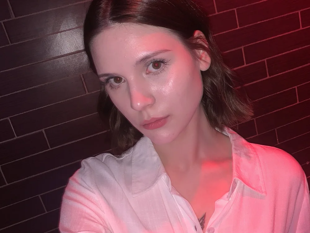 LisaBailleyf's Offline XXX Chat