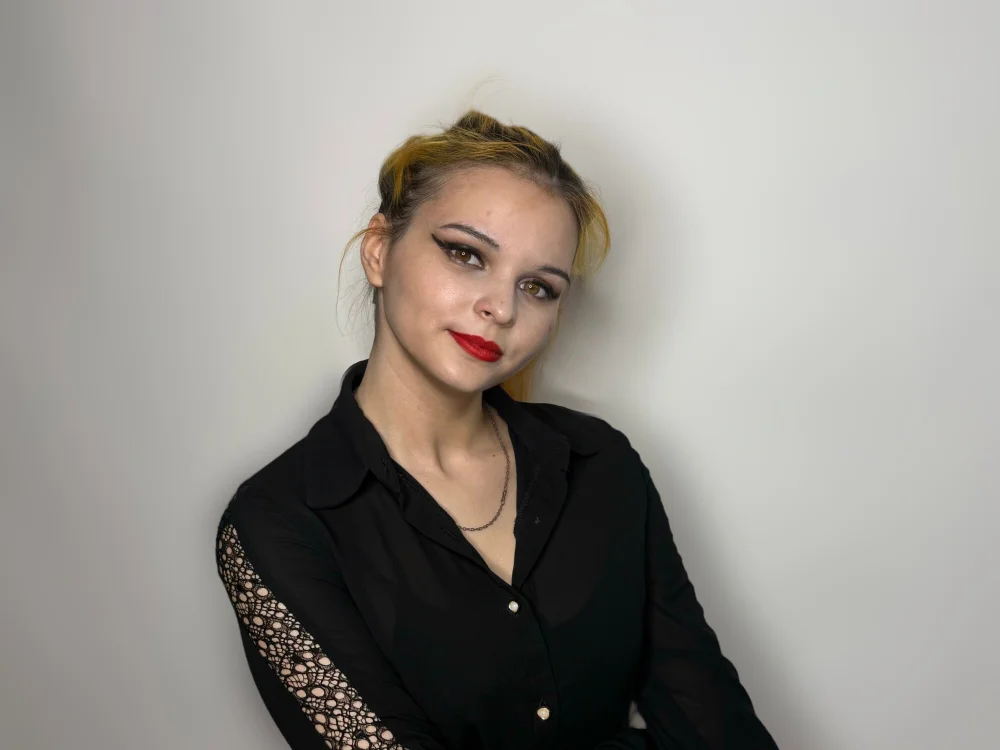 ElaClasby offline chatrum