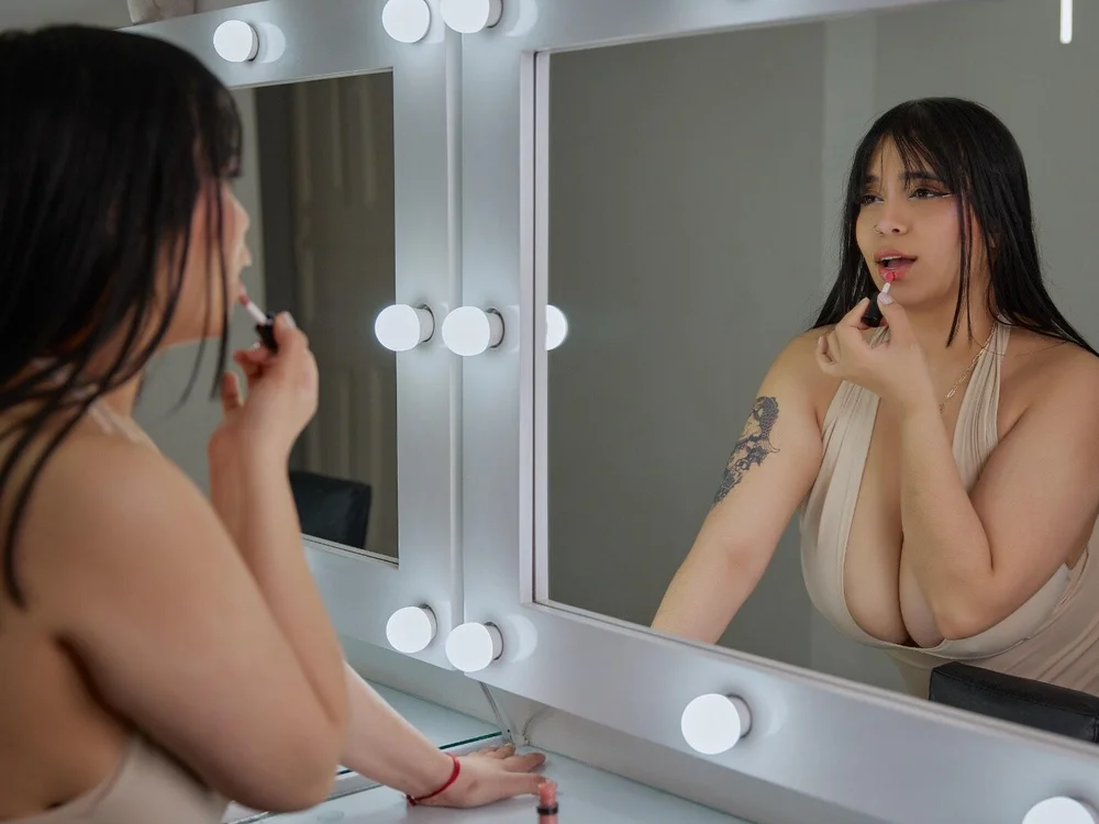 tati_reyess offline XXX-chatje