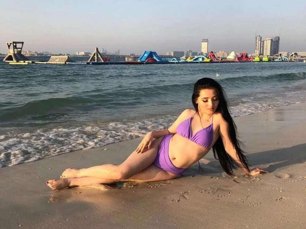 MiyaaaLee's Offline XXX Chat