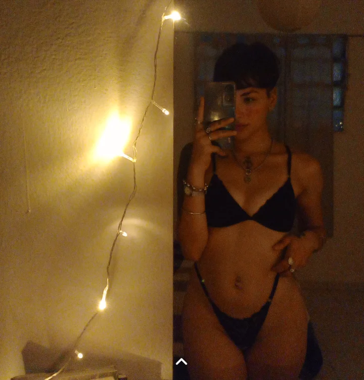 Berkana17's Offline XXX Chat