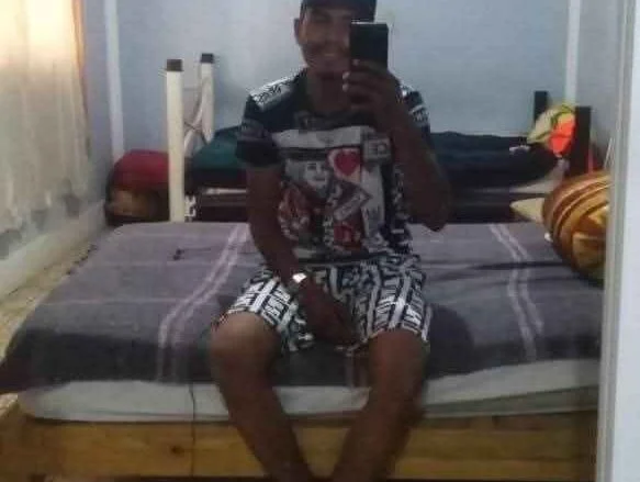 Leonidasz13auh Offline XXX-chat