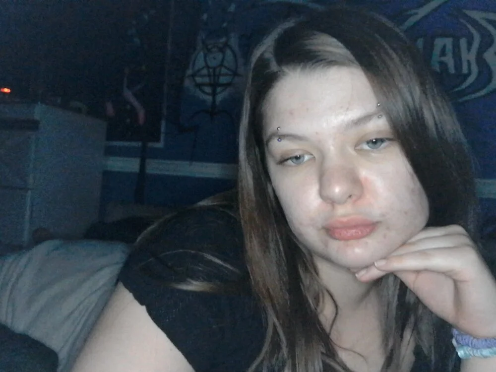 bimbo_gurl offline XXX-chatje