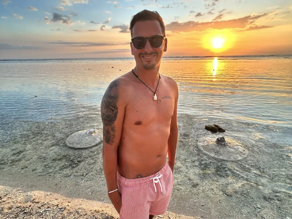 VesperMoonMist offline XXX-chat