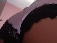 Chat +18 de Mia_1120 ao vivo