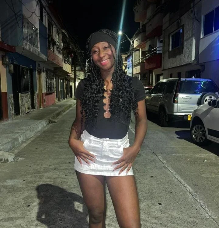 zoepinkett Offline XXX Chat