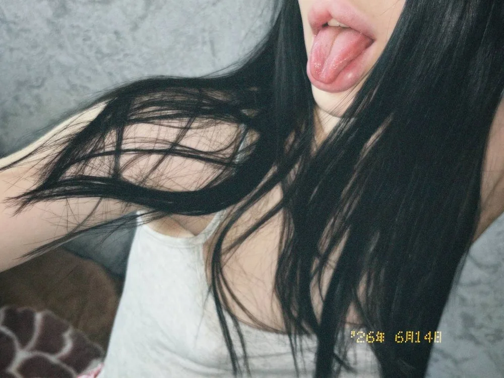 Офлайн-чат XXX Luna_Kins