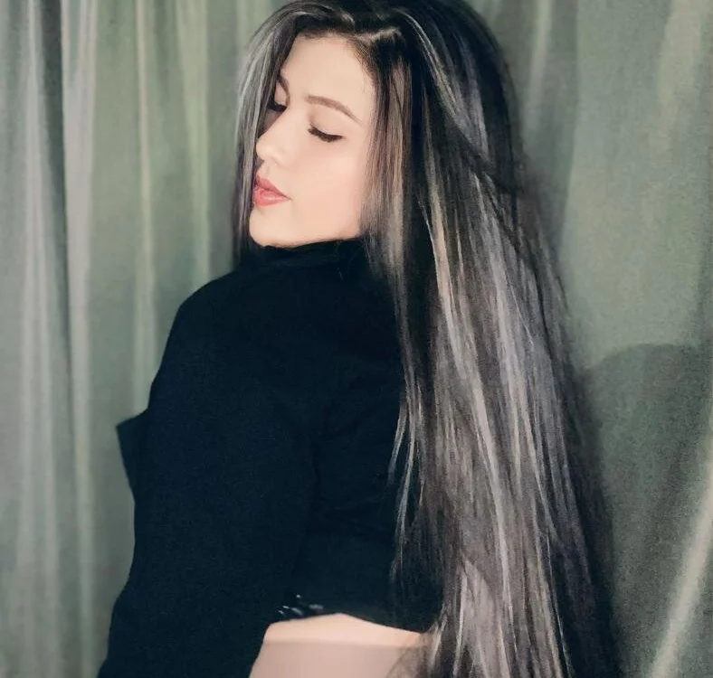 amber_rouge__ offline chatrum