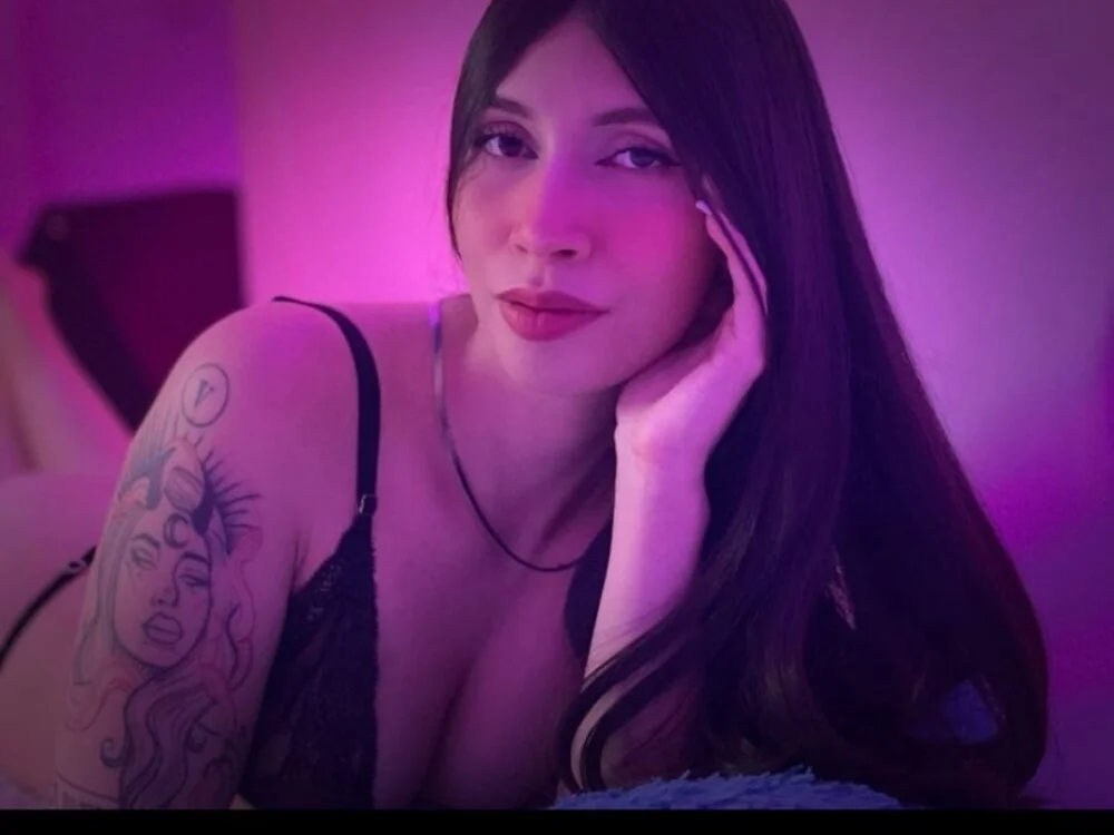 SofiLeitonXx's Offline XXX Chat