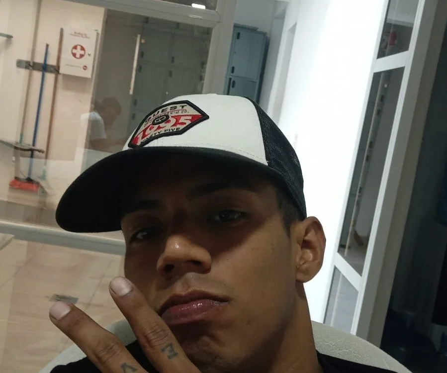 Nando_colll Adlı Modelin Çevrimdışı XXX Sohbeti