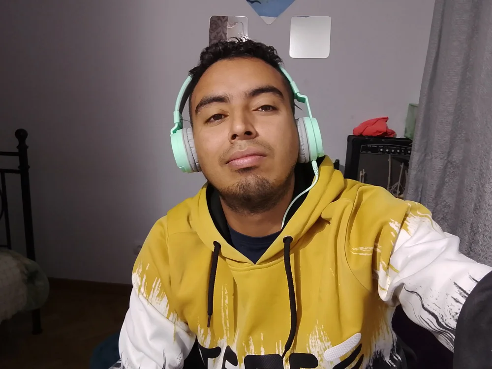 Offline chatovací místnost DriedGrappler