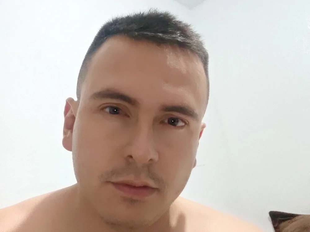 Angel9597's Offline Chat Room