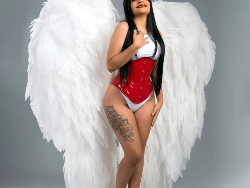 LittleAli03n Offline XXX chat