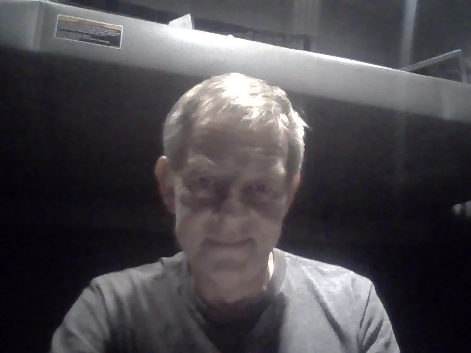 Chat +18 off-line de hornymbtrucker