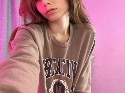 EvaLaimern - Girl 