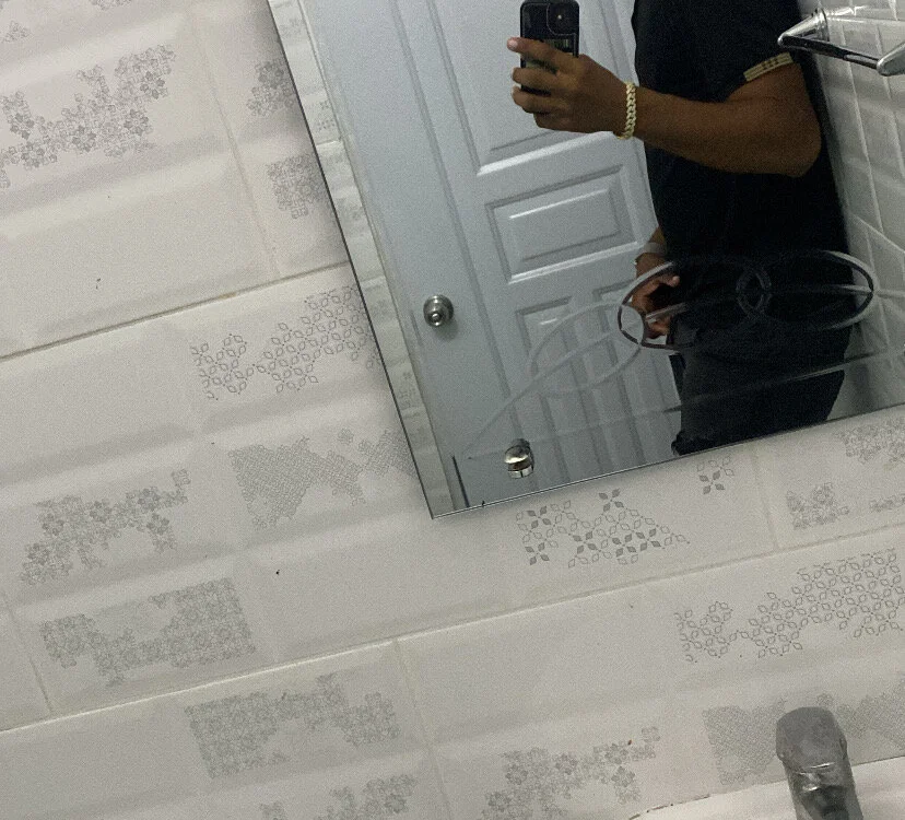 juniorrrr_'s Offline XXX Chat