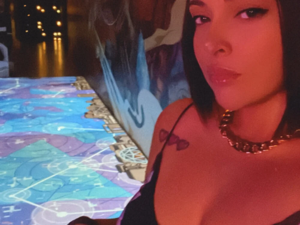 CityGirlsUp's Offline XXX Chat