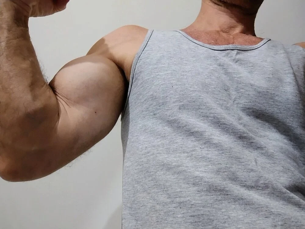 Apolonnius69 অফলাইন XXX চ্যাট